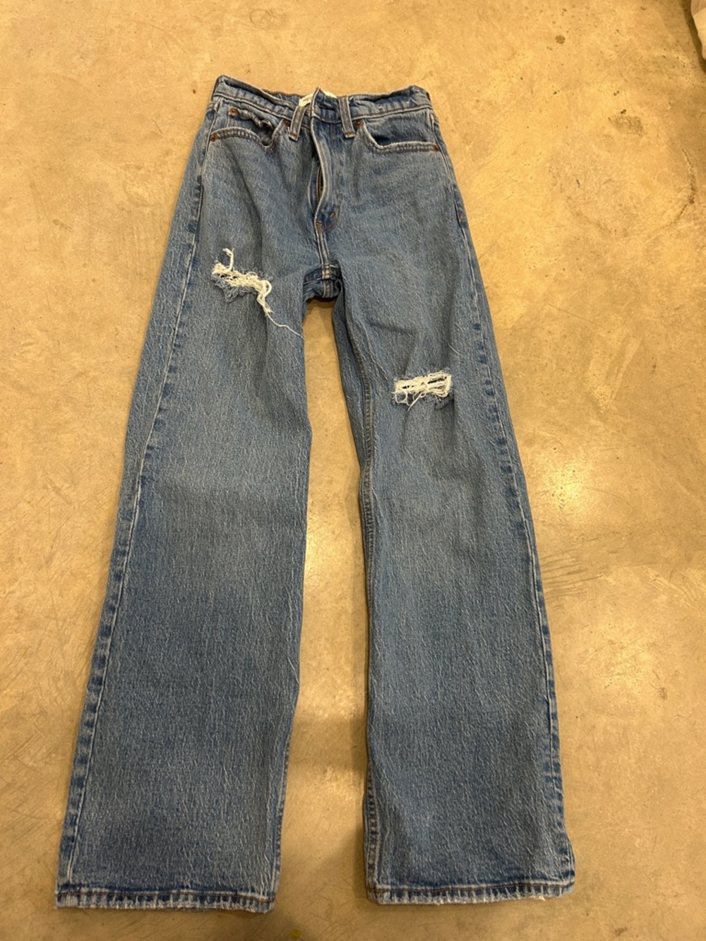 Abercrombie & Fitch Straight Leg Distressed Blue Jeans